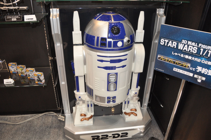Illustration for article titled Disney Expo Japan Shows Off New Star Wars and Age Of Ultron Toys